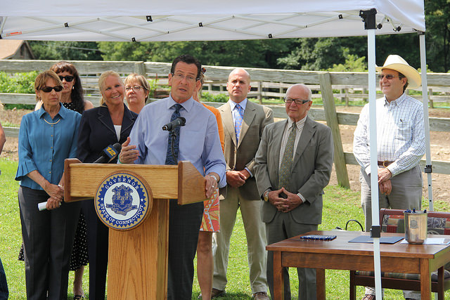 flk-cc-governor-dan-malloy-signing-bill