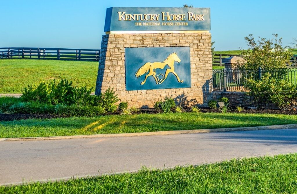 Kentucky Horse Park's Stone sign